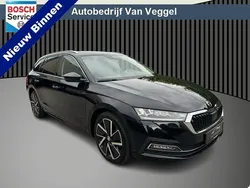 Zwart Gebruikt 2022 Skoda Octavia Business Line Stationwagen | € 27.506 (Super prijs)