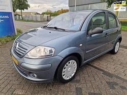 Grijs (metallic) Gebruikt 2005 Citroën C3 Attraction Hatchback | € 899 (Goede deal)