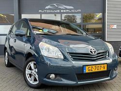 Blauw (metallic) Gebruikt 2010 Toyota Verso Business Edition MPV | € 8.940 (Eerlijke prijs)