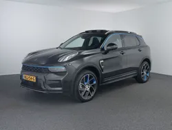 Zwart Gebruikt 2023 Lynk & Co 01 SUV | € 29.445 (Eerlijke prijs)