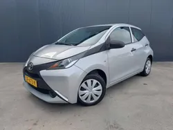 Grijs, metallic lak Gebruikt 2018 Toyota Aygo Hatchback | € 8.945 (Goede deal)