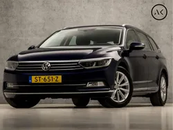 Blauw Gebruikt 2018 VW Passat Highline Stationwagen | € 18.445 (Goede deal)