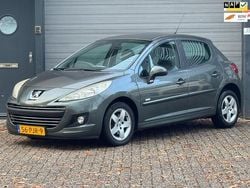 Grijs (metallic) Gebruikt 2011 Peugeot 207 Hatchback | € 1.950 (Super prijs)