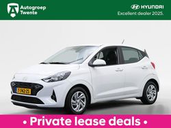Wit Gebruikt 2023 Hyundai i10 Comfort Hatchback | € 16.490 (Eerlijke prijs)