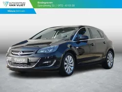 Zwart Gebruikt 2014 Opel Astra Cosmo Hatchback | € 8.900 (Eerlijke prijs)