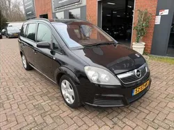 Zwart Gebruikt 2006 Opel Zafira Executive MPV | € 990 (Goede deal)