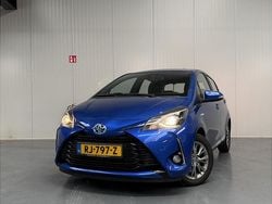 Blauw Gebruikt 2017 Toyota Yaris Hybrid Executive Hatchback | € 15.799 (Super prijs)