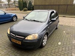 Grijs Gebruikt 2006 Opel Corsa Hatchback | € 1.250 (Eerlijke prijs)