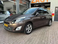 Bruin Gebruikt 2012 Renault Grand Scénic III Bose Edition MPV | € 3.500 (Goede deal)
