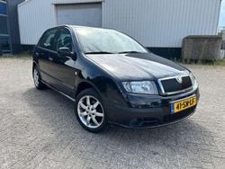 Zwart Gebruikt 2006 Skoda Fabia Hatchback | € 1.350 (Eerlijke prijs)