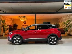 Rood, metallic lak Gebruikt 2019 Peugeot 3008 Crossway SUV | € 18.990 (Eerlijke prijs)