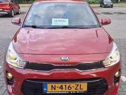 Rood Gebruikt 2017 Kia Rio Spirit Sedan | € 11.500 (Duur)
