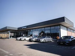 Zwart Gebruikt 2025 Mercedes GLA180 Edition SUV | € 54.945 (Eerlijke prijs)