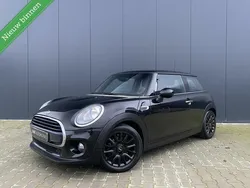 Zwart Gebruikt 2017 Mini Cooper Business Hatchback | € 11.950 (Goede deal)