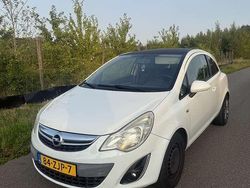 Wit Gebruikt 2012 Opel Corsa Edition MPV | € 3.000 (Goede deal)