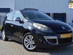 Zwart Gebruikt 2011 Renault Scénic III MPV | € 2.495