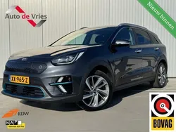 Grijs, metallic lak Gebruikt 2019 Kia e-Niro 4 SUV | € 21.495 (Super prijs)
