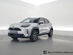 Grijs Nieuw 2025 Toyota Yaris Cross SUV | € 33.900 (Eerlijke prijs)