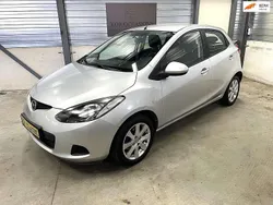 Zilver Gebruikt 2010 Mazda 2 Hatchback | € 5.500 (Eerlijke prijs)