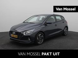 Grijs Gebruikt 2022 Hyundai i20 Comfort Hatchback | € 15.940 (Eerlijke prijs)