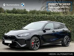 Zwart, metallic lak Gebruikt 2025 BMW 120 M Sport Hatchback | € 53.360 (Duur)