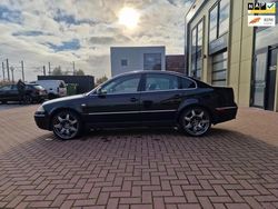 Zwart Gebruikt 2001 VW Passat Sedan | € 2.400