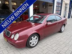 Rood Gebruikt 2000 Mercedes CLK320 Elegance Coupé | € 2.399 (Super prijs)