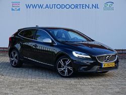Zwart Gebruikt 2018 Volvo V40 Inscription Stationwagen | € 15.950 (Eerlijke prijs)