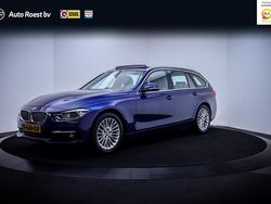 Blauw Gebruikt 2019 BMW 318 Luxury Line Stationwagen | € 22.125