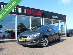 Grijs Gebruikt 2013 Opel Astra Edition Hatchback | € 4.950 (Eerlijke prijs)