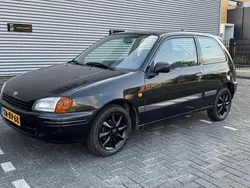 Zwart Gebruikt 1998 Toyota Starlet Hatchback | € 1.999 (Eerlijke prijs)