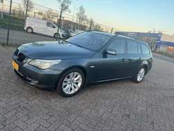 Grijs Gebruikt 2007 BMW 530 Stationwagen | € 5.750 (Eerlijke prijs)