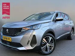 Grijs, metallic lak Gebruikt 2021 Peugeot 5008 Allure MPV | € 22.444 (Eerlijke prijs)