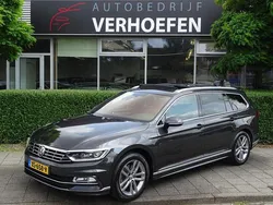 Grijs Gebruikt 2019 VW Passat Highline Stationwagen | € 19.750 (Iets duurder)