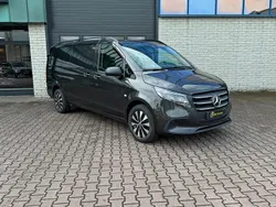 Grijs Gebruikt 2024 Mercedes Vito MPV | € 53.950