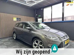 Bruin Gebruikt 2013 Ford Focus ST-Line Stationwagen | € 5.450 (Iets duurder)