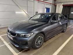 Grijs Gebruikt 2021 BMW 318 Sport Line Sedan | € 26.790 (Super prijs)