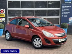 Rood Gebruikt 2012 Opel Corsa Selection Hatchback | € 4.970 (Eerlijke prijs)