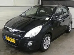 Zwart Gebruikt 2011 Hyundai i20 Hatchback | € 3.945 (Eerlijke prijs)