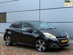 Zwart Gebruikt 2016 Peugeot 208 GT-line Hatchback | € 5.950 (Eerlijke prijs)