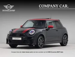 Zwart, metallic lak Gebruikt 2024 Mini John Cooper Works Hatchback | € 38.950