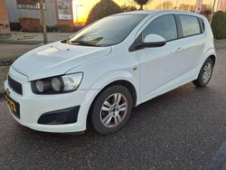 Wit Gebruikt 2012 Chevrolet Aveo LT Hatchback | € 1.950 (Goede deal)