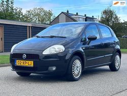 Zwart Gebruikt 2007 Fiat Grande Punto Dynamic Hatchback | € 2.450 (Eerlijke prijs)