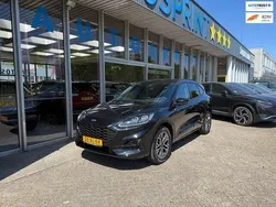 Zwart, metallic lak Gebruikt 2024 Ford Kuga ST-Line SUV | € 31.999 (Goede deal)