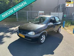 Zwart Gebruikt 1999 Opel Corsa Sport Hatchback | € 699 (Goede deal)