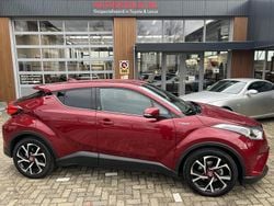 Rood Gebruikt 2018 Toyota C-HR Style SUV | € 19.250 (Eerlijke prijs)