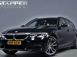 Zwart Gebruikt 2021 BMW 330 Sport Line Stationwagen | € 27.795 (Super prijs)