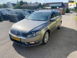Bruin Gebruikt 2013 VW Passat Edition Stationwagen | € 4.250 (Iets duurder)