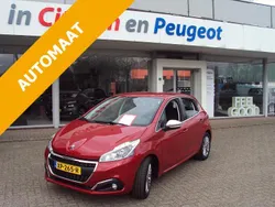 Rood Gebruikt 2018 Peugeot 208 Allure Hatchback | € 11.995 (Eerlijke prijs)