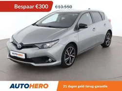 Grijs Gebruikt 2017 Toyota Auris Hybrid Active Hatchback | € 13.449 (Eerlijke prijs)